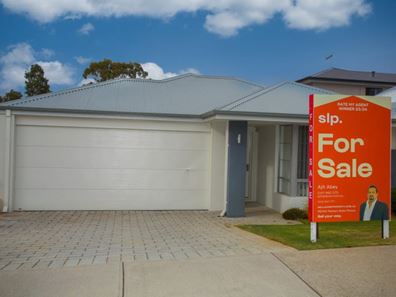 18 Winchelsea Road, Nollamara WA 6061