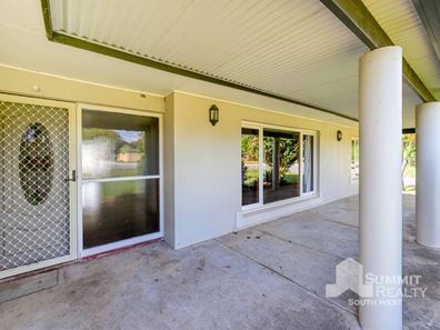 20 Shines Crescent, Brunswick WA 6224