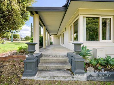 20 Shines Crescent, Brunswick WA 6224
