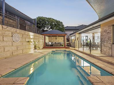 7 Sottogrande View, Connolly WA 6027