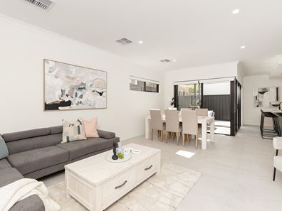 2/208 Riseley Street, Booragoon WA 6154