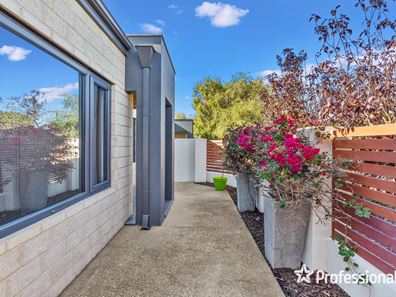 7A Welburn Street, Nollamara WA 6061