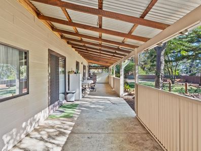 76 Watson Drive, Barragup WA 6209