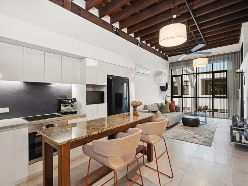 92/51 Beach Street, Fremantle