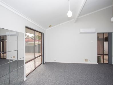 5 Hurrey Place, Beechboro WA 6063
