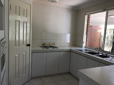 2/51 Weaponess Road, Scarborough WA 6019