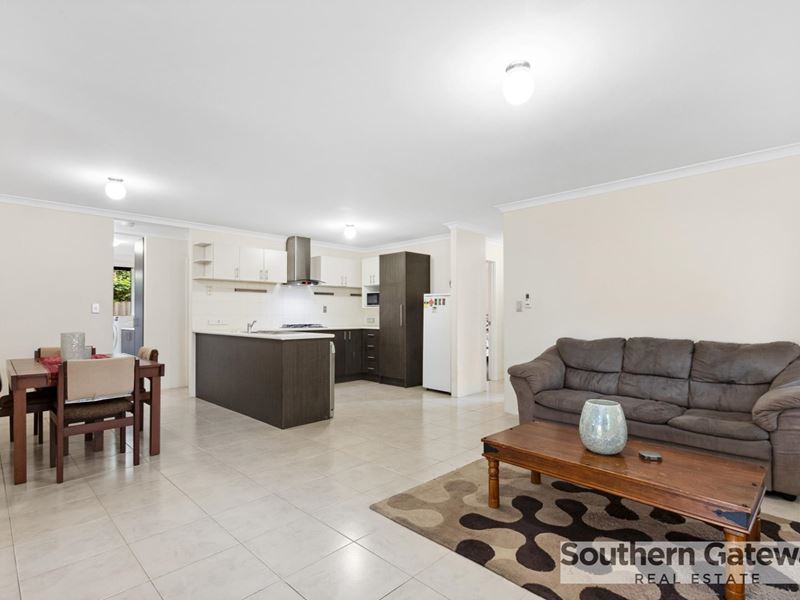 5A Peake Way, Medina