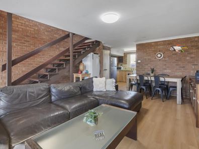 3/2 Sun Court, Millars Well WA 6714