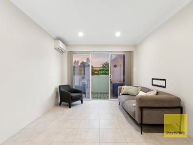 1/2 Wallace Street, Belmont WA 6104