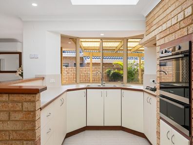 1A Perch Court, Sorrento WA 6020