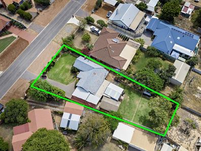 16 Cairncross  Street, Beresford WA 6530
