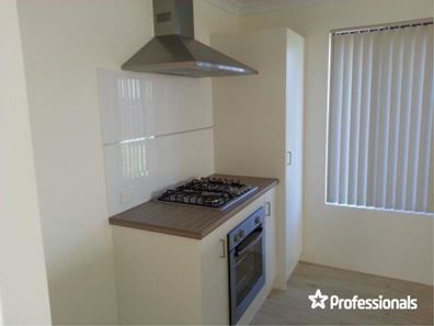 8 Stormking Loop, Wandina WA 6530