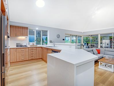 6 O'Ryan Close, Gwelup WA 6018