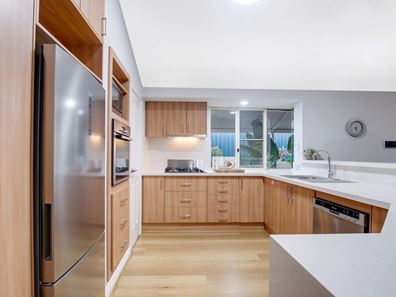 6 O'Ryan Close, Gwelup WA 6018