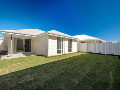 11 Bagnoles Way, Alkimos WA 6038