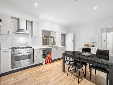 89 Kanowna Avenue, Redcliffe WA 6104
