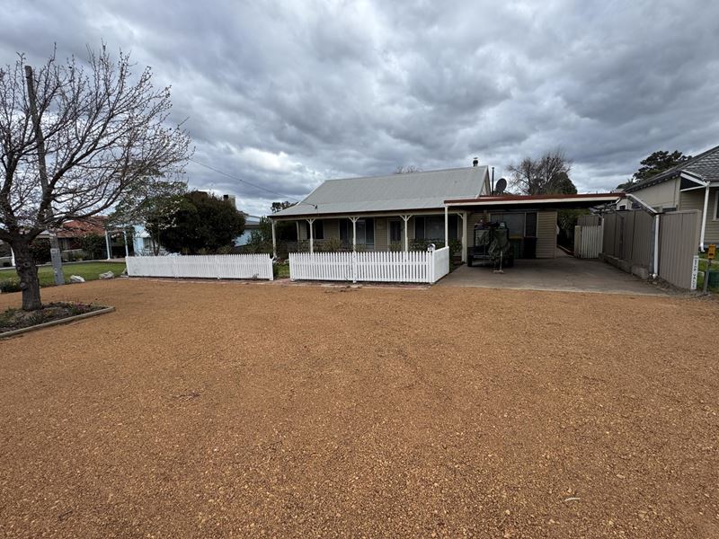 65 Ogden Street, Collie WA 6225