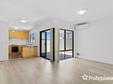 4/52 Fifth Rd, Armadale WA 6112