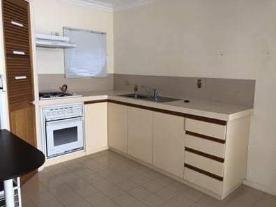 2/15 Gibson Street, Mandurah WA 6210