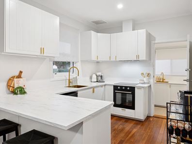 4 Cameron Street, Embleton WA 6062