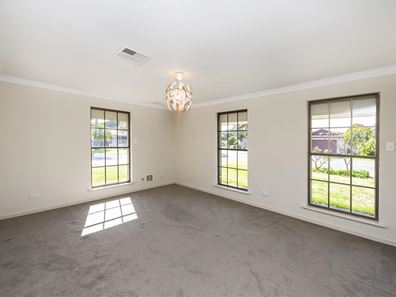 5 Grenada Place, Safety Bay WA 6169