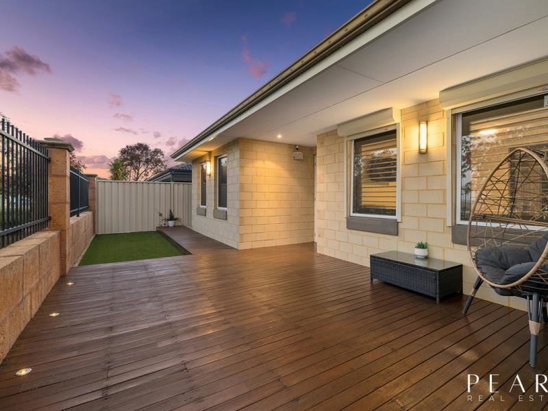 5 Greco Lane, Caversham