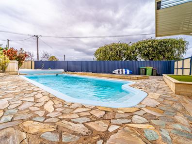 6 Kerswell Way, Warnbro WA 6169