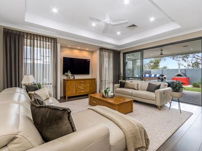 4 Alpine Turn, Southern River WA 6110