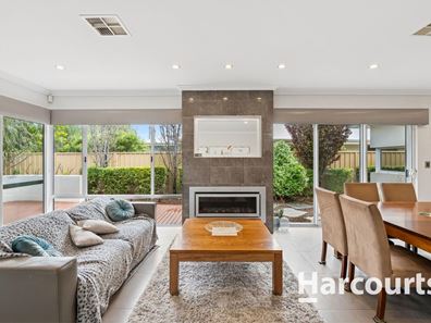 31 Newmarket Parade, Butler WA 6036