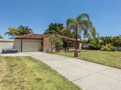 16 Kenton Way, Rockingham WA 6168
