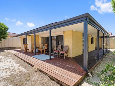 11 Corang Court, Cloverdale WA 6105