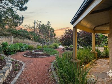 23 Waylen Road, Darlington WA 6070