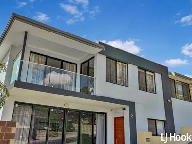 8 Brian Street, Mount Nasura WA 6112