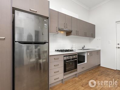 4/11 Biloxi Loop, Success WA 6164