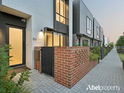 9 Cartography Lane, Subiaco WA 6008