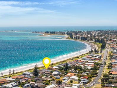 38 Warnbro Beach Rd, Safety Bay WA 6169