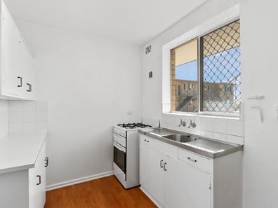 16/59 King George Street, Victoria Park WA 6100