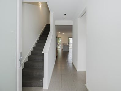 27 Wyperfeld Street, Yanchep WA 6035