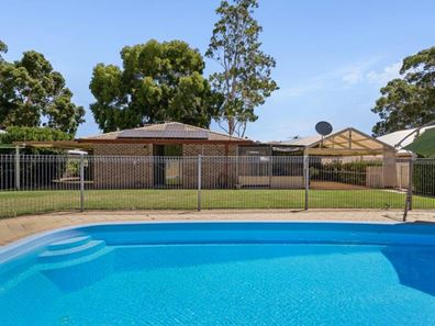 1A Christina Street, Hazelmere WA 6055