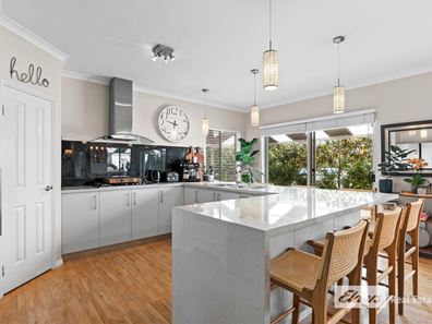 25 Gladville Road, Mckail WA 6330