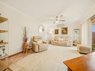 7 Davies Crescent, Kardinya WA 6163