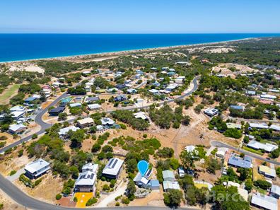 16 Waterway Road, Preston Beach WA 6215