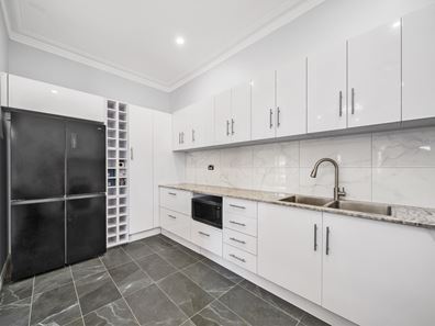8 Carpenteria  Crescent, Kenwick WA 6107