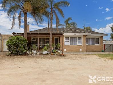 392 Pinjarra Road, Greenfields WA 6210