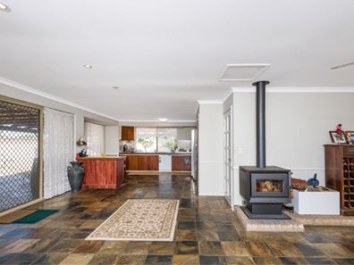5 Tenet Court, Merriwa WA 6030