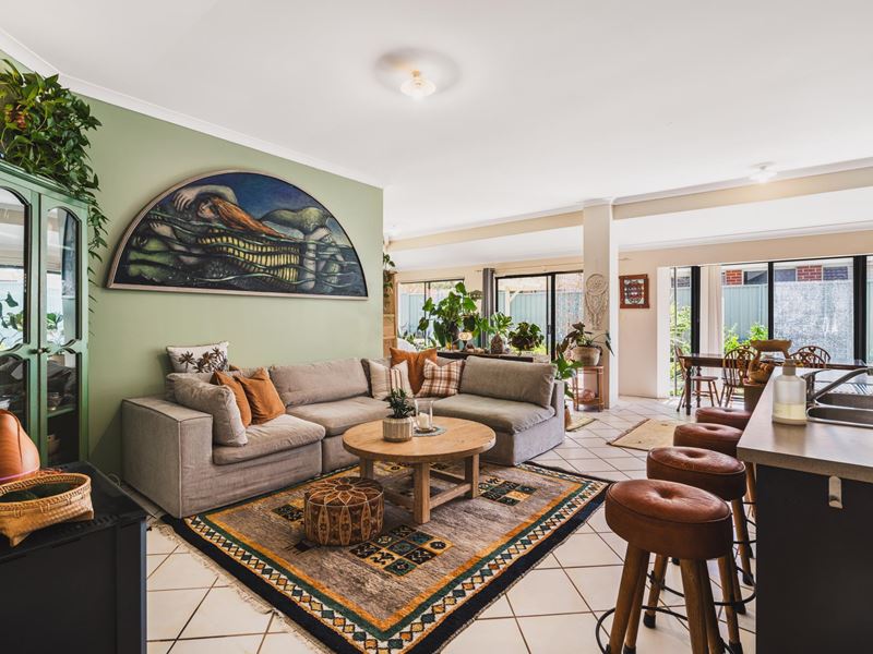 71 Leschenaultia Avenue, Margaret River WA 6285