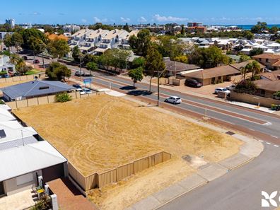 1 Andrew  Street, Mandurah WA 6210