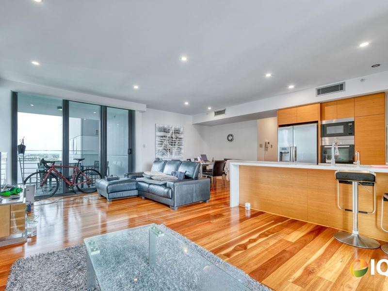 90/90 Terrace Road, East Perth
