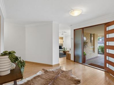 10 Wessex Street, Carine WA 6020