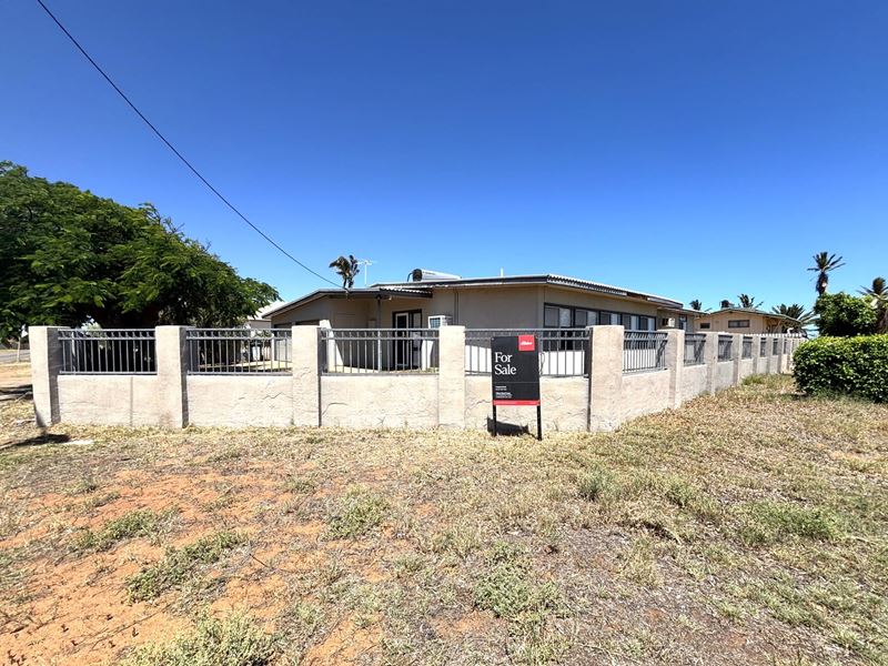 2 Brown  Street, South Carnarvon WA 6701